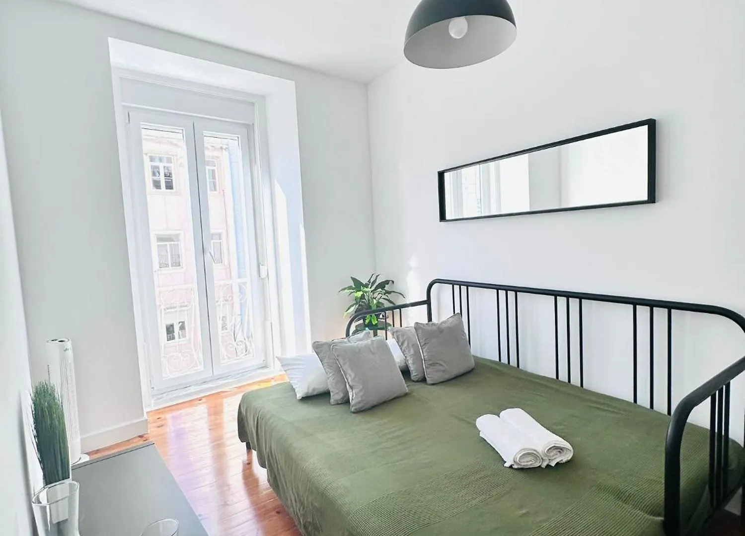 Apartment Bernardim - No 87 - 2B - The Three-Bedroom Escape Lisbon